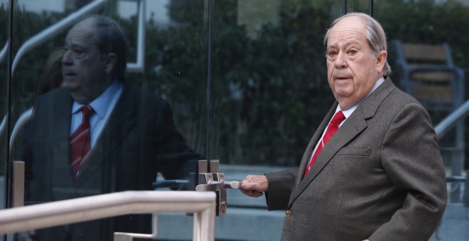El exsecretario de Presidencia Lluís Prenafeta a su llegada a la Audiencia Nacional, en Madrid, donde  se reanuda el juicio del caso Pretoria . EFE/Javier Lizón