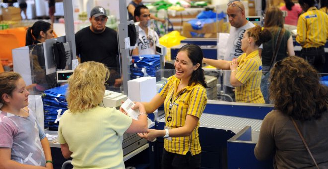 Linea de caja de una tienda de Ikea.