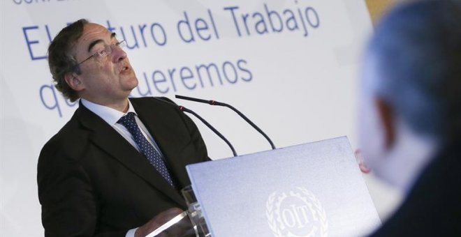 El presidente de la CEOE, Juan Rosell, durante su intervención en la inauguración de la Conferencia Nacional celebrada en Madrid. EFE/Mariscal