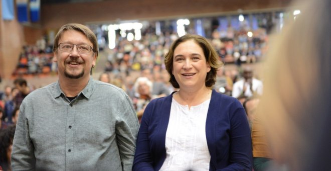Xavier Domènech i Ada Colau, a l'assemblea fundacional dels Comuns. PÚBLIC