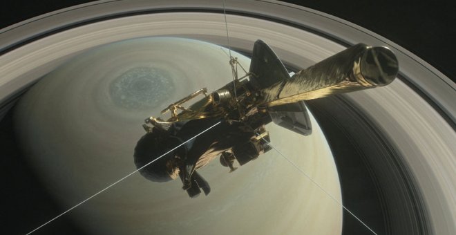 Ilustración cedida sin fechar de la NASA que muestra la nave Cassini que se dispone a adentrarse en la órbita del planeta Saturno y sus anillos interiores. EFE