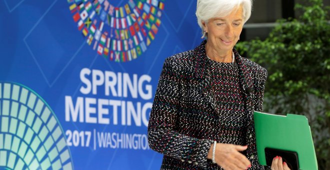 Christine Lagarde, Directora General del Fondo Monetario Internacional (FMI), a su llegada al sobre innovación, tecnología y empleo en la sede del FMI en Washington, EE.UU. REUTERS / Yuri Gripas