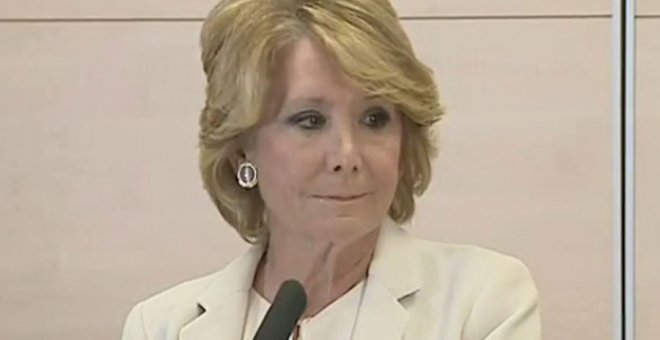 Esperanza Aguirre, durante la comparecencia en la que anuncia su dimisión.