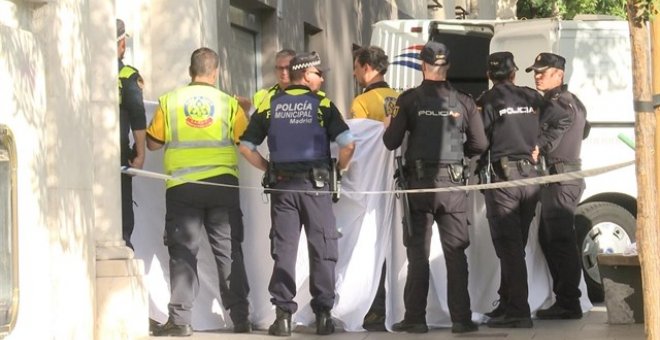 La Policía inspecciona el lugar de los hechos /EUROPA PRESS