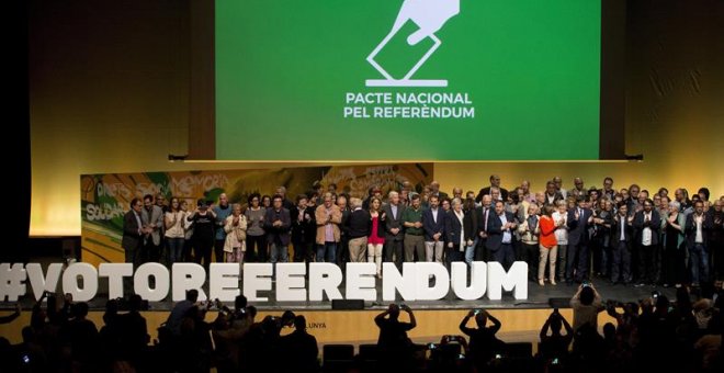 Un momento del acto central del Pacto Nacional por el Referéndum. - EFE