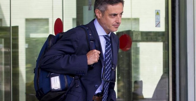 El fiscal Anticorrupción, Emilio Sánchez Ulled, abandona la Ciudad de la Justicia. /EFE