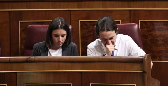 Pablo Iglesias junto a Irene Montero en el Congreso de los Diputados. | EP