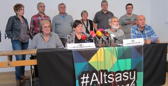 Rueda de prensa de los familiares de los jóvenes de Altsasu. E.P.