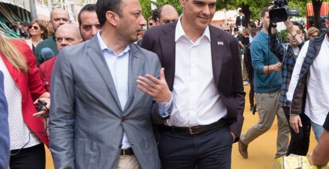 Alfonso Rodríguez Gómez de Celis y Pedro Sánchez en una fotografía de archivo. - EUROPA PRESS