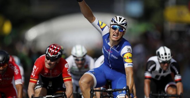 El alemán Marcel Kittel (Quick Step Floors) celebra su victoria en la sexta etapa del Tour de Francia. /EFE