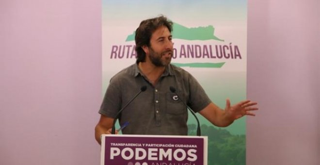 El secretario político de Podemos Andalucía, Jesús Rodríguez, en rueda de prensa /EUROPA PRESS