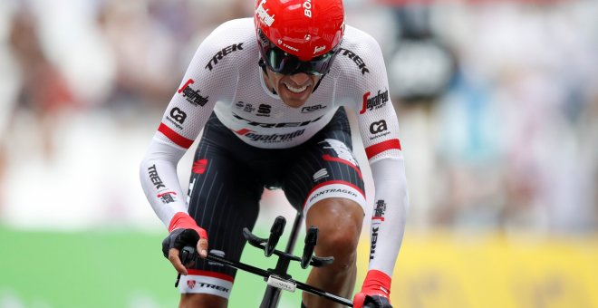 Alberto Contador en la prueba contrareloj de la última edición del Tour de Francia. REUTERS/Christian Hartmann