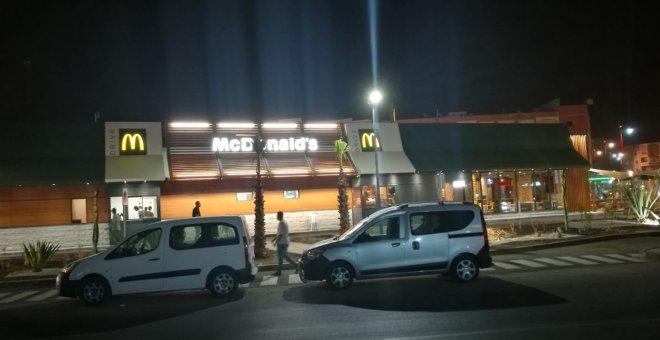 La franquicia de McDonald's abierta en El Aaiún, Sháhara occidental.