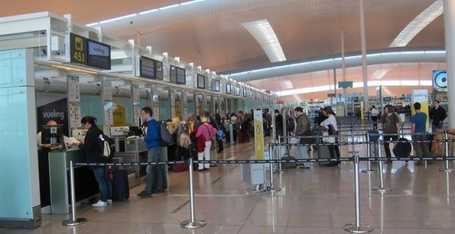 Foto de archivo del aeropuerto El Prat en Barcelona / EUROPA PRESS