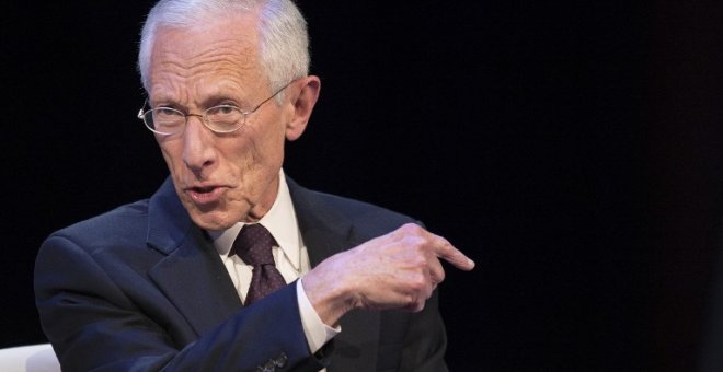 Fotografía de octubre de 2014 del hasta ahora vicepresidente de la Reserva Federal, el banco central de EEUU, Stanley Fischer. AFP/ Jiam Watson