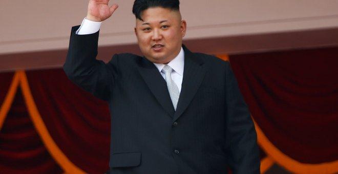 El líder de Corea del Norte, Kim Jong Un, durante un desfile en Pyongyang. / REUTERS