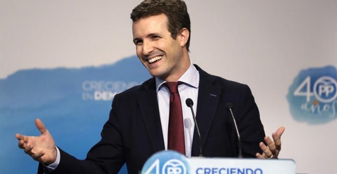 El vicesecretario de Comunicación del PP, Pablo Casado, en la rueda de prensa ofrecida este lunes, en la sede de Génova, tras la reunión del Comité de Dirección del partido. EFE/Emilio Naranjo