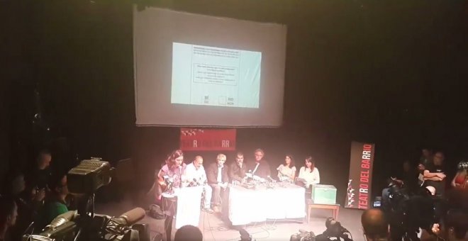 Acto de 'Madrileños por el derecho a decidir' en el Teatro del Barrio