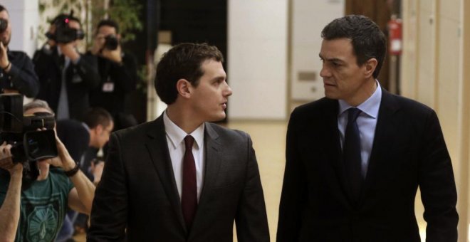 El presidente de Ciudadanos, Albert Rivera, y el secretario general del PSOE, Pedro Sánchez, en una imagen de archivo. EFE