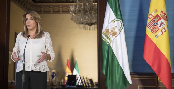 La presidenta andaluza, Susana Díaz, durante la declaración institucional en el Palacio de San Telmo en Sevilla. EFE/Julio Muñoz