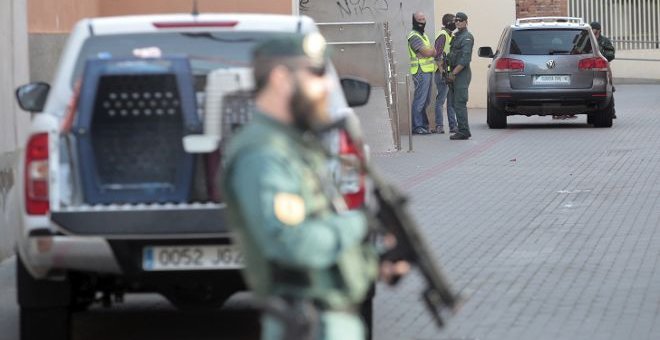 La Guardia Civil detuvo el pasado viernes en Vinaroz (Castellón) a un joven de 24 años por colaborar con la célula yihadista / EFE