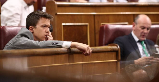 Íñigo Errejón, en su escaño en el Congreso de los Diputados. E.P.