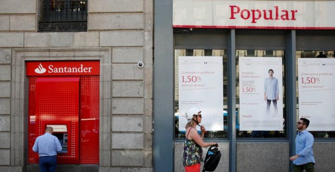 Varios particulares solicitaron a la Audiencia Nacional suspender de forma cautelar la venta del Banco Popular al Santander / Reuters