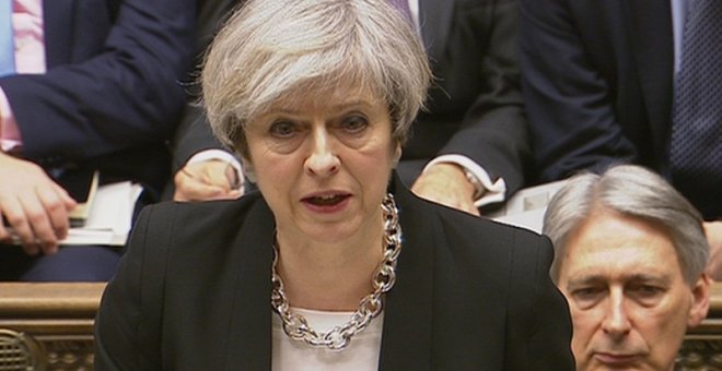 Theresa May en el parlamento tras casos de escándalos sexuales / Reuters