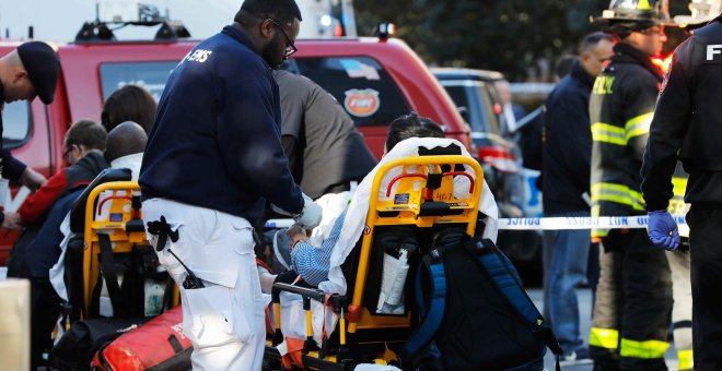 Una de las víctimas tras el suceso de Nueva York. REUTERS/Shannon Stapleton