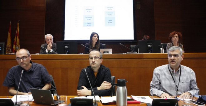 Los sociólogos Chabier Gimeno y Natxo Sorolla y el lingüista Javier Giral explicaron la situación de las lenguas minoritarias ante la Comisión de Comparecencias de las Cortes de Aragón