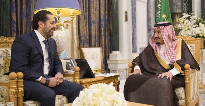El rey Salman de Arabia Saudí y el exprimer ministro de El Líbano, Saad Hariri. REUTERS