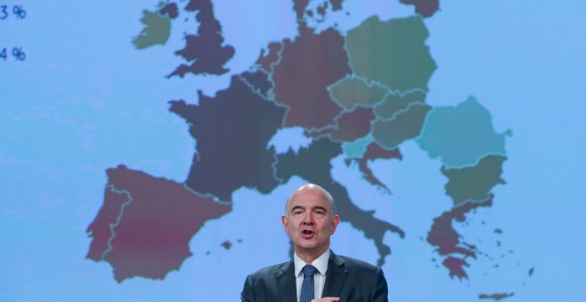 El comisario de Asuntos Económicos y Monetarios, Pierre Moscovici, en la presentación de las últimas previsiones de la Comisión Europea, en Bruselas. REUTERS/Yves Herman
