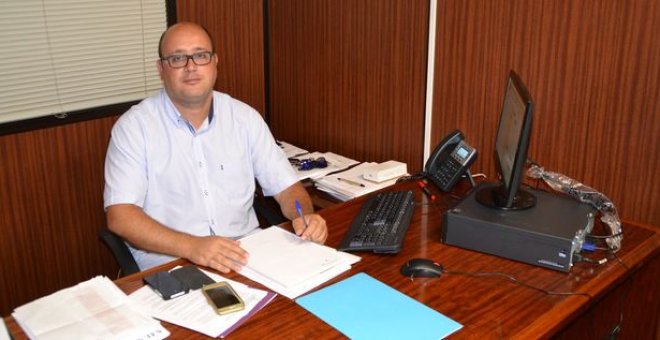 Zebenzuí González en su despacho.