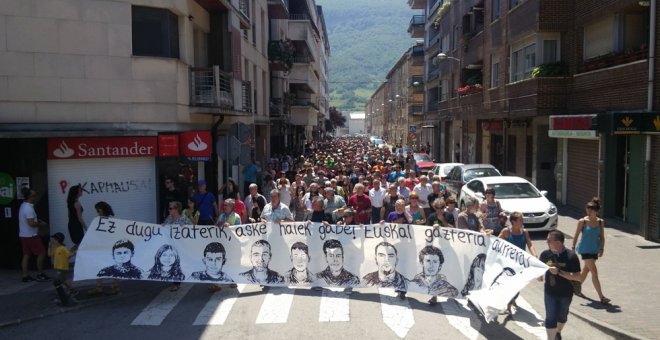 Familiares de los presos de Altsasu piden su liberación en una multitudinaria manifestación