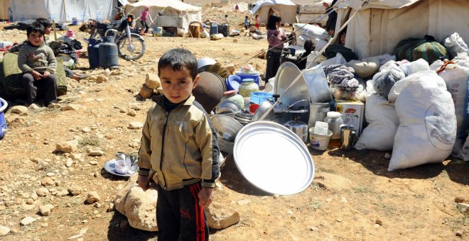 Un niño refugiado sirio en un campamento de refugiados en Líbano.- REUTERS/ARCHIVO