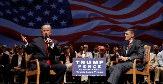 Donald Trump y Michael Flynn en una reunión en Virginia. Mike Segar/REUTERS