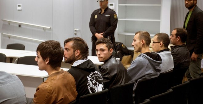 Los acusados durante el juicio iniciado en la Audiencia Nacional - FOTO: Luca Piergiovanni/ Efe