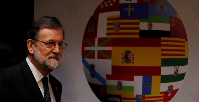 El presidente del Gobierno, Mariano Rajoy, a su llegada a la rueda de prensa tras la Cumbre del Euro en Bruselas. REUTERS/Phil Noble