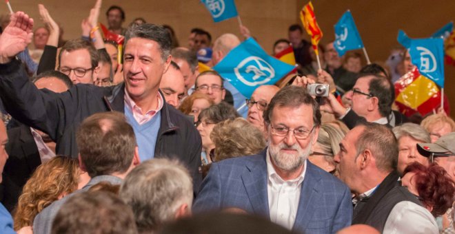 El candidat del PP català, Xavier Garcia Albiol, i el líder estatal del partit i president del Govern espanyol, Mariano Rajoy, en el míting d'aquest diumenge a Salou.