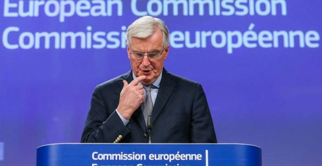 El negociador jefe de la Unión Europea (UE) para el 'brexit', Michel Barnier, ofrece una rueda de prensa en Bruselas. | STEPHANIE LECOCQ (EFE)
