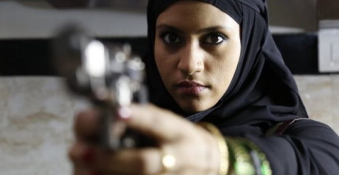 Fotograma de la película 'Pintalabios bajo mi burka'