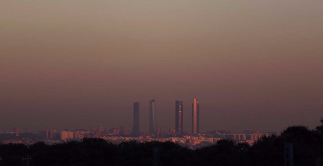 Panorámica de Madrid en un día de alta contaminación.- REUTERS