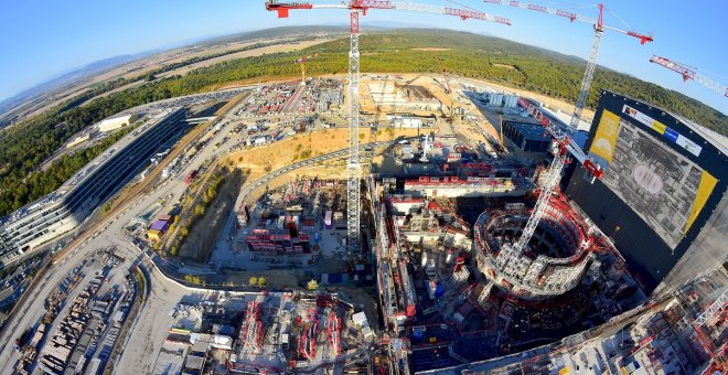 Panorámica de los distintos edificios de ITER en su estado actual. El edificio redondo es el reactor./ ITER ORGANISATION