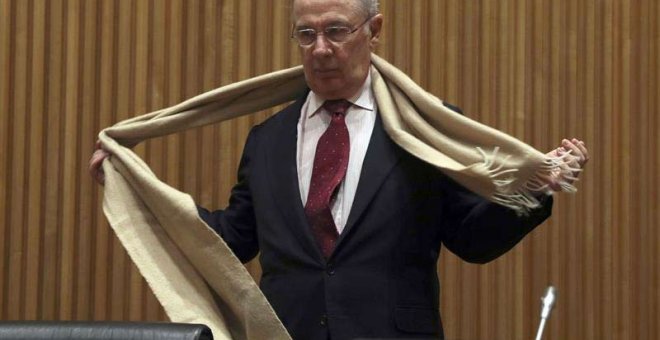 El exvicepresidente y exministro de Economía Rodrigo Rato, a su llegada a la Comisión de investigación de la crisis financiera y rescate bancario del Congreso. | J.J GUILLÉN (EFE)