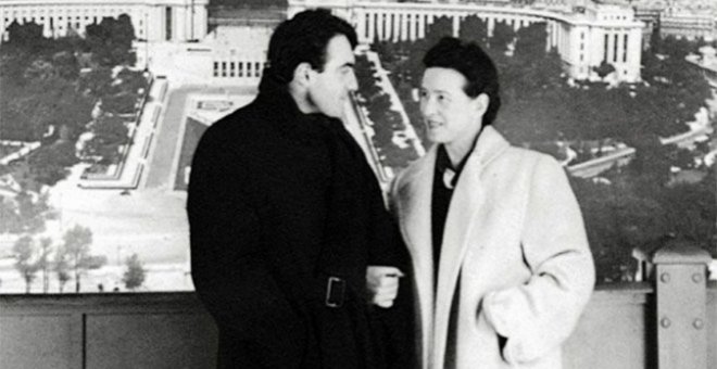 Simone de Beauvoir junto a Lanzmann.