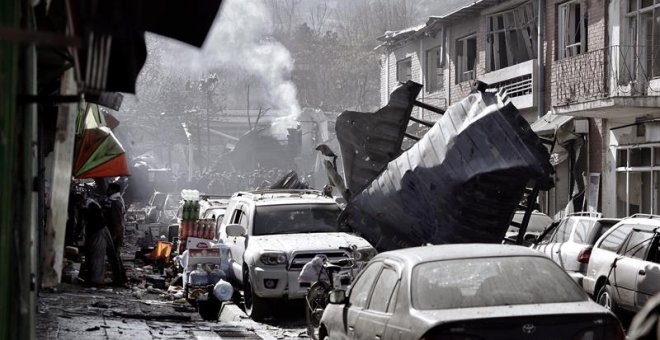 La explosión provocó decenas de muertos en Kabul. / EFE