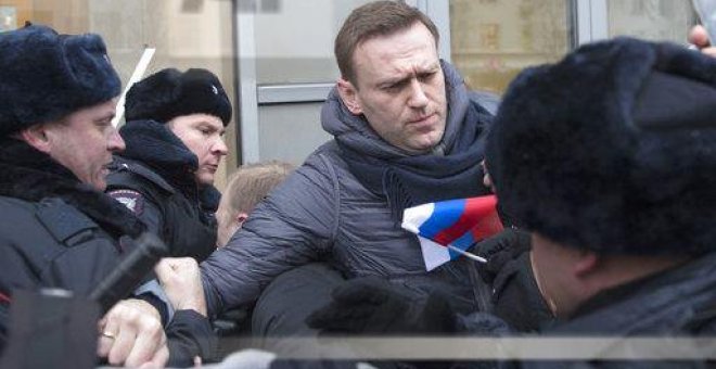 El líder opositor ruso Navalni, detenido en el centro de Moscú. TWITTER/@NatVasilyevaAP