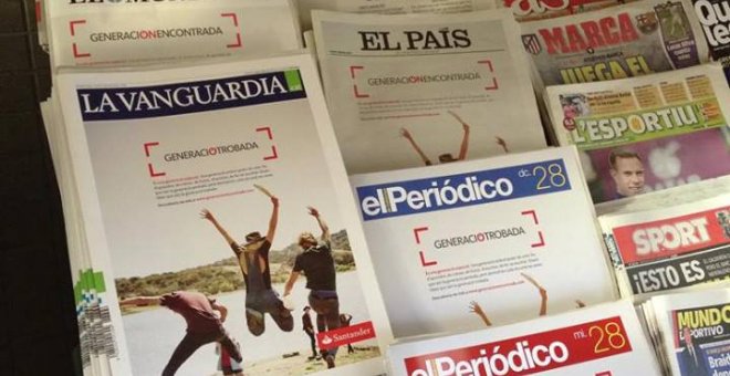 En enero de 2015 todos los periódicos de la Asociación de Editores de Diarios Españoles (AEDE) ocuparon toda su portada con publicidad del Banco Santander, lo que provocó críticas sobre su independencia.