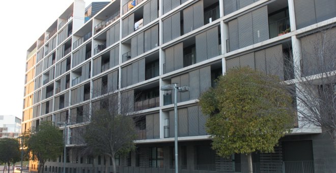 Bloc de a Sant Joan Despí on 150 famílies estan amenaçades de quedar-se sense llar després de l'aterratge d'un grup inversor.