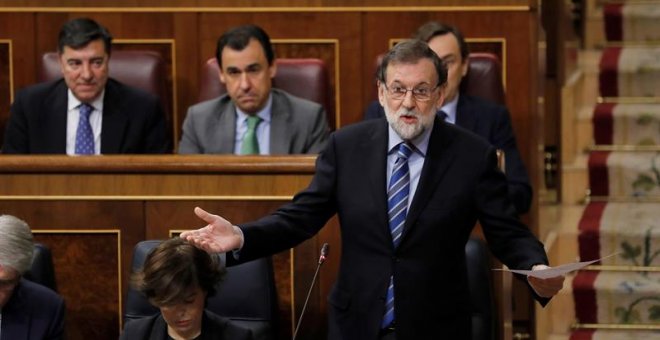 El jefe del Ejecutivo, Mariano Rajoy, durante su intervención en la sesión de control al Gobierno, en el Congreso de los Diputados. EFE/ Juan Carlos Hidalgo
